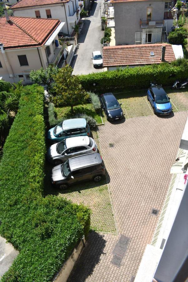 Appartamento Centro Dei Venti Montesilvano Marina Exteriör bild